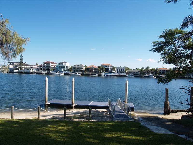 4 Paradise Place, Surfers Paradise QLD 4217