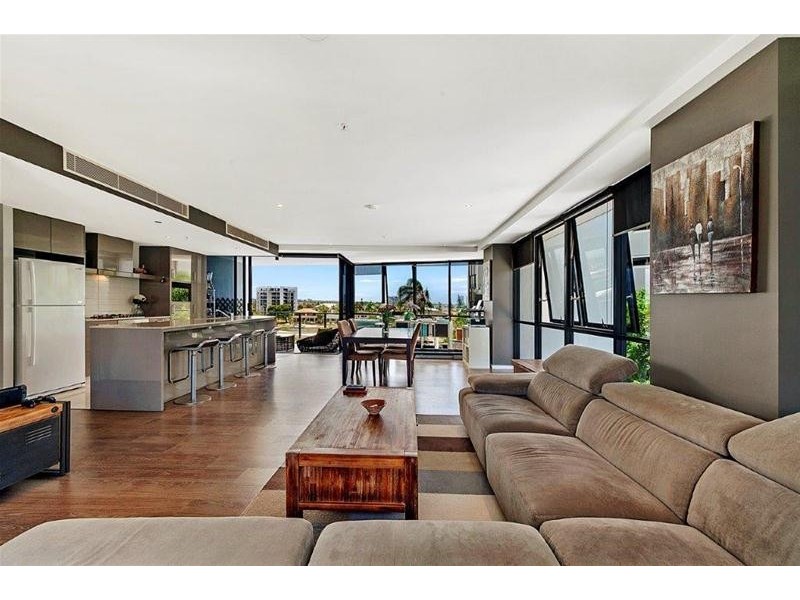 406/4 Wahroonga Place, Surfers Paradise QLD 4217