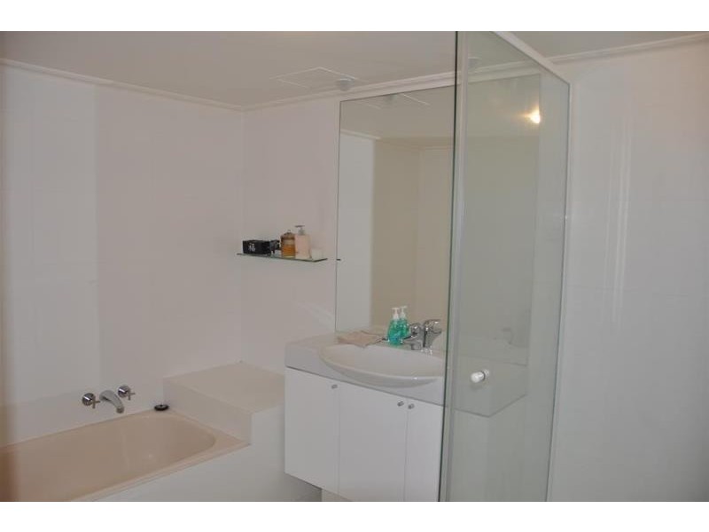 24D “Aquarius” 4  Old Burleigh Road, Surfers Paradise QLD 4217