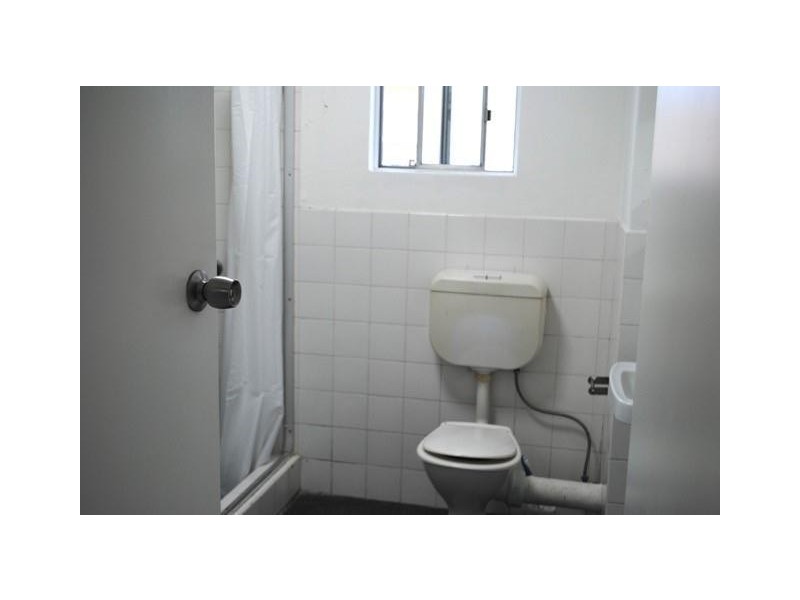 4/16 Leonard Avenue, Surfers Paradise QLD 4217