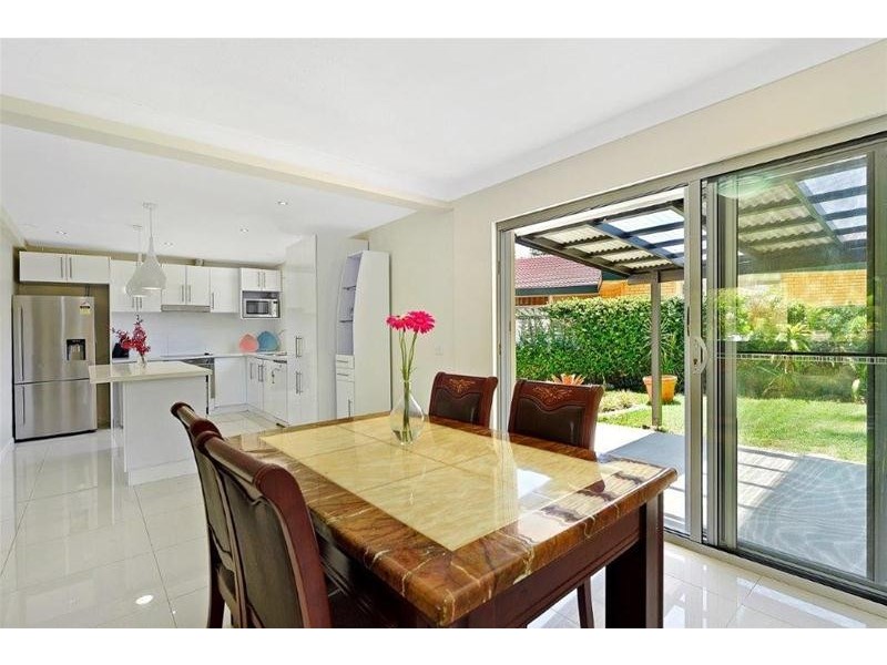 51 Salerno Street, Isle Of Capri QLD 4217