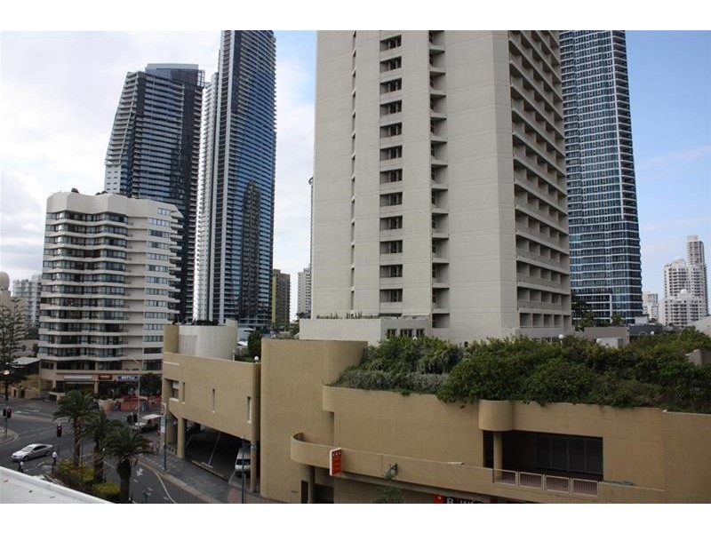 34 Hanlan Street (Kinkabool), Surfers Paradise QLD 4217