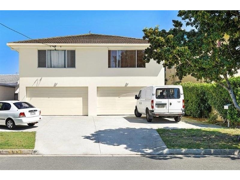 2/191 Stanhill Drive, Chevron Island QLD 4217