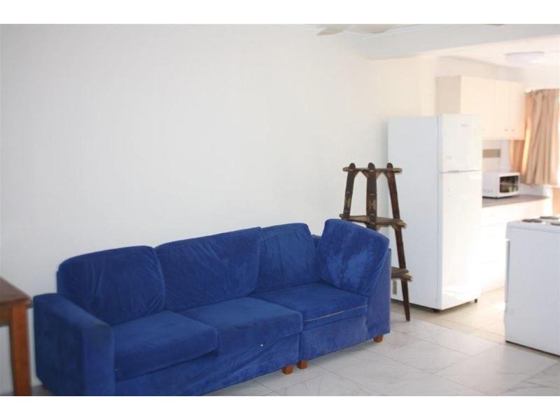 4/5 Leonard Avenue, Surfers Paradise QLD 4217