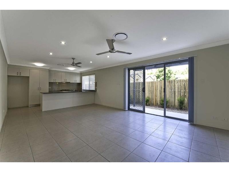 3/119 Eugaree Street, Southport QLD 4215