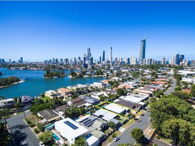 53 St Andrews Avenue, Isle Of Capri QLD 4217