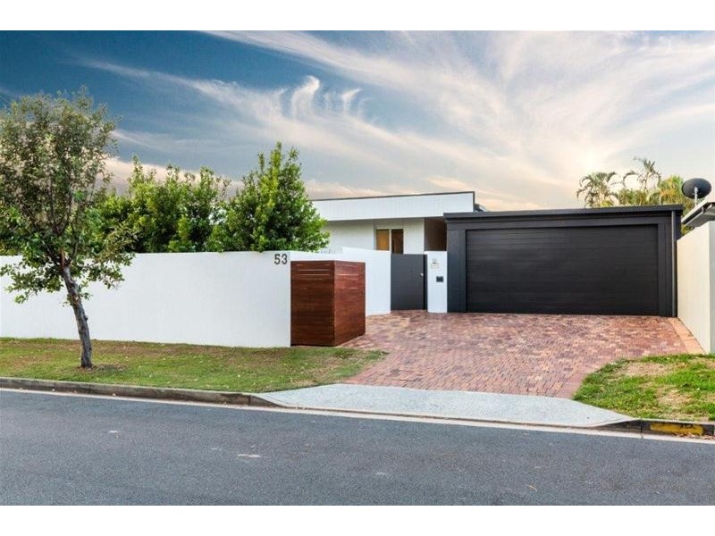 53 St Andrews Avenue, Isle Of Capri QLD 4217