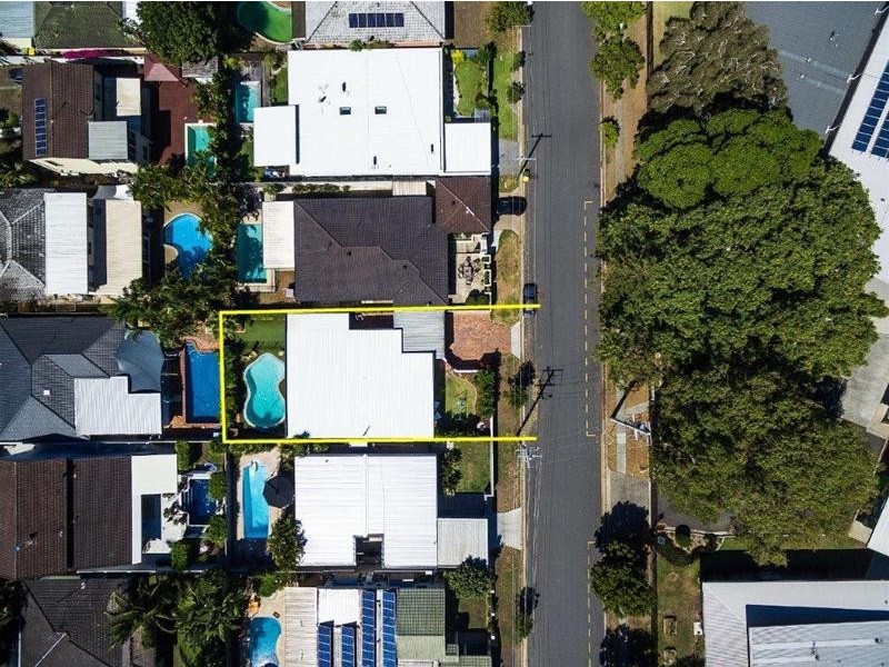 53 St Andrews Avenue, Isle Of Capri QLD 4217