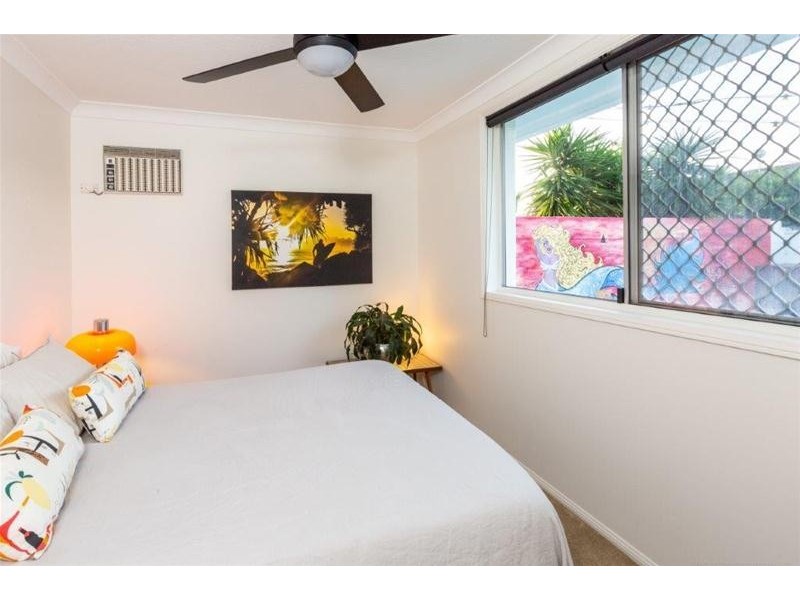 53 St Andrews Avenue, Isle Of Capri QLD 4217