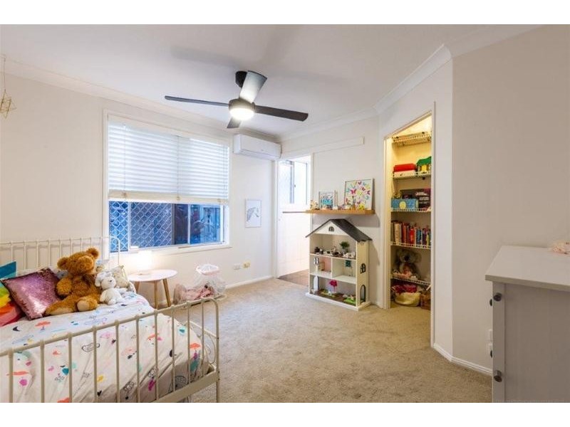 53 St Andrews Avenue, Isle Of Capri QLD 4217