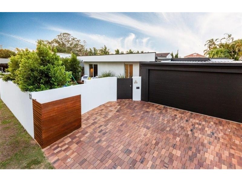 53 St Andrews Avenue, Isle Of Capri QLD 4217