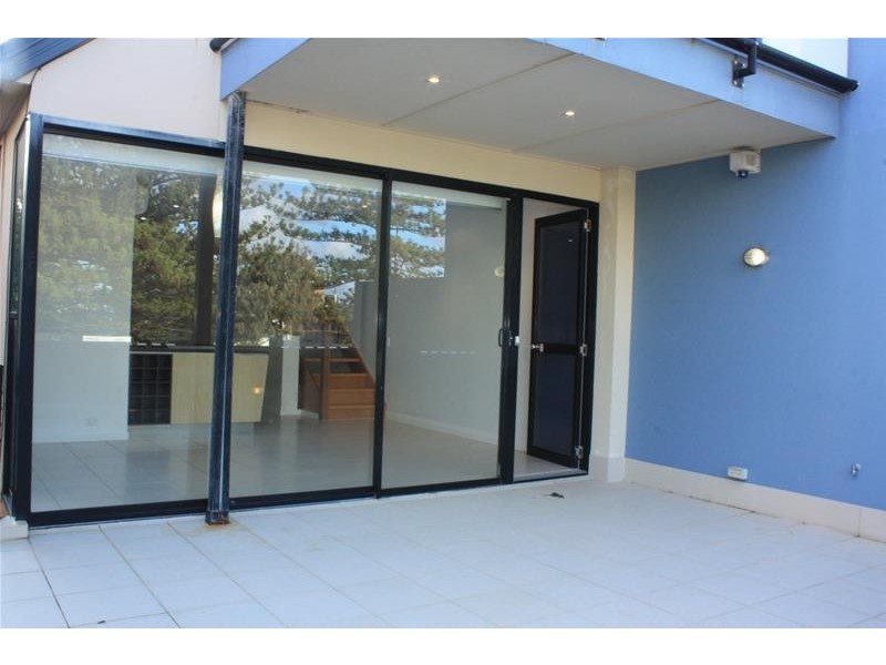 2/82 Albatross Avenue, Mermaid Beach QLD 4218