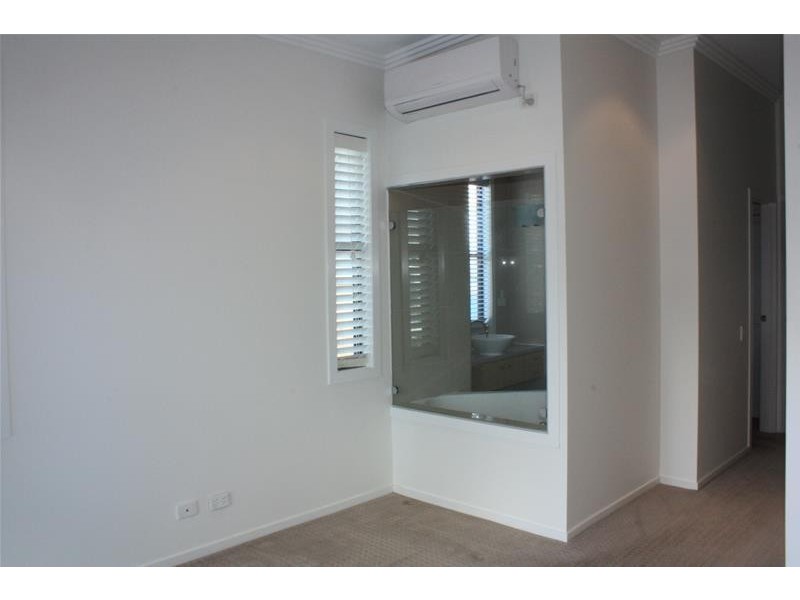 2/82 Albatross Avenue, Mermaid Beach QLD 4218