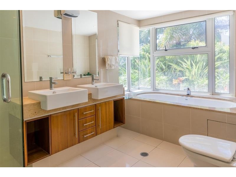 30 Garfield Terrace, Surfers Paradise QLD 4217