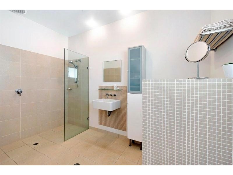 39 Brindisi Avenue, Isle Of Capri QLD 4217