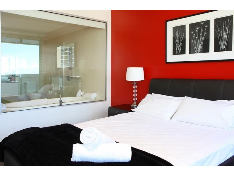 Unit 2212/9 Ferny Avenue, Circle on Cavill, Surfers Paradise QLD 4217