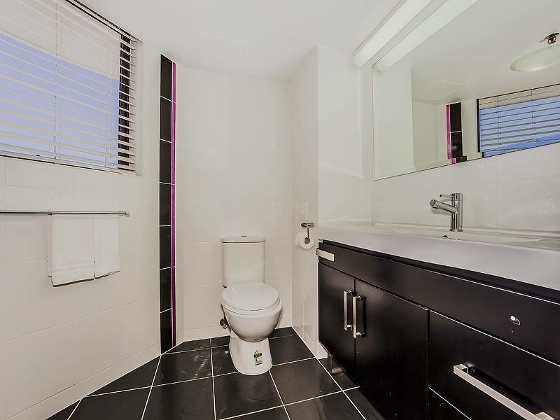 85 Old Burleigh Road “Biarritz”, Broadbeach QLD 4218