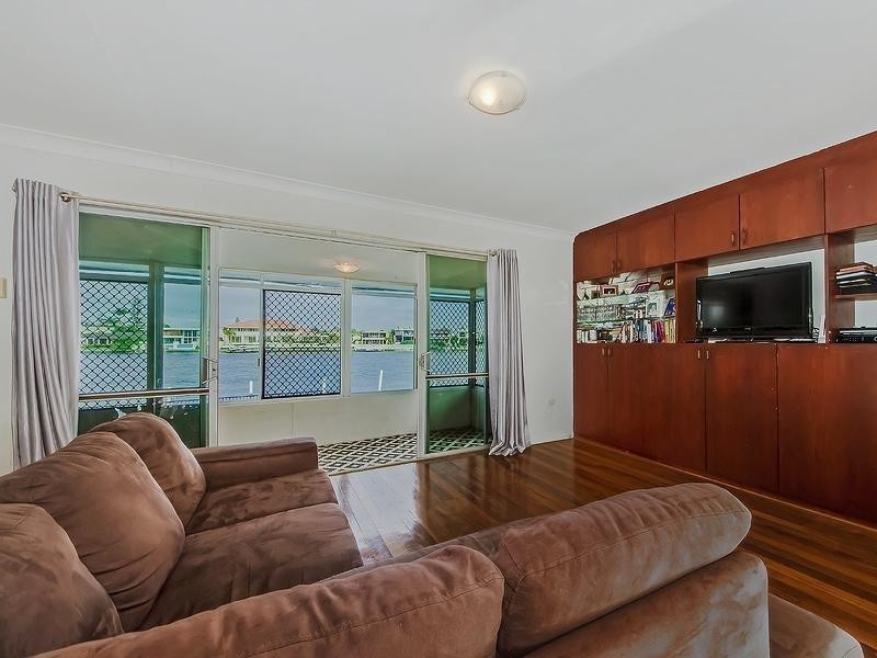 26 Sunset Boulevard, Surfers Paradise QLD 4217