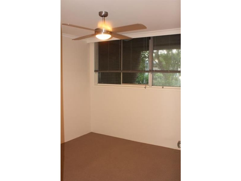 111 Rio Vista Boulevard, Broadbeach Waters QLD 4218