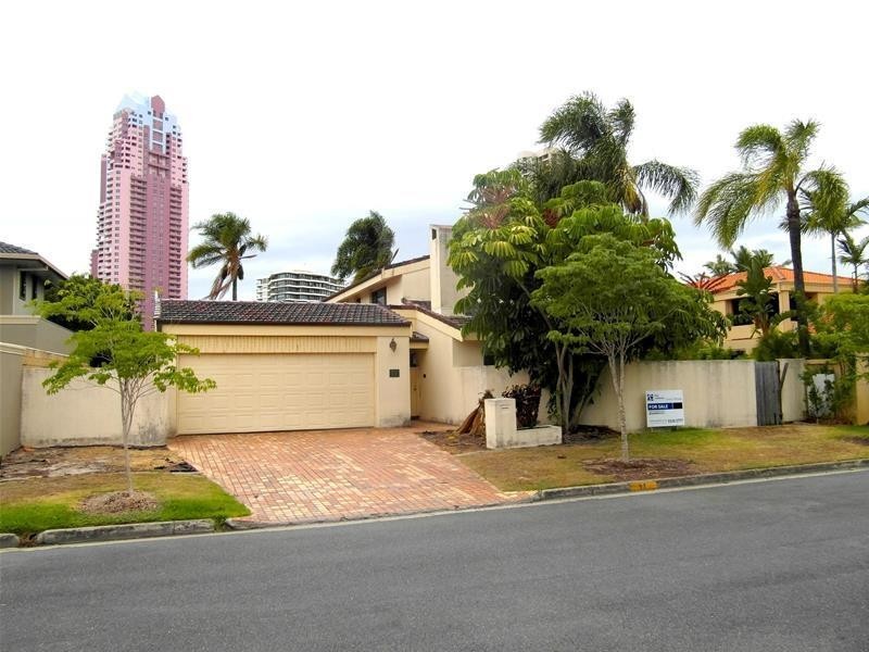 17 Seafarer Court, Paradise Waters QLD 4217