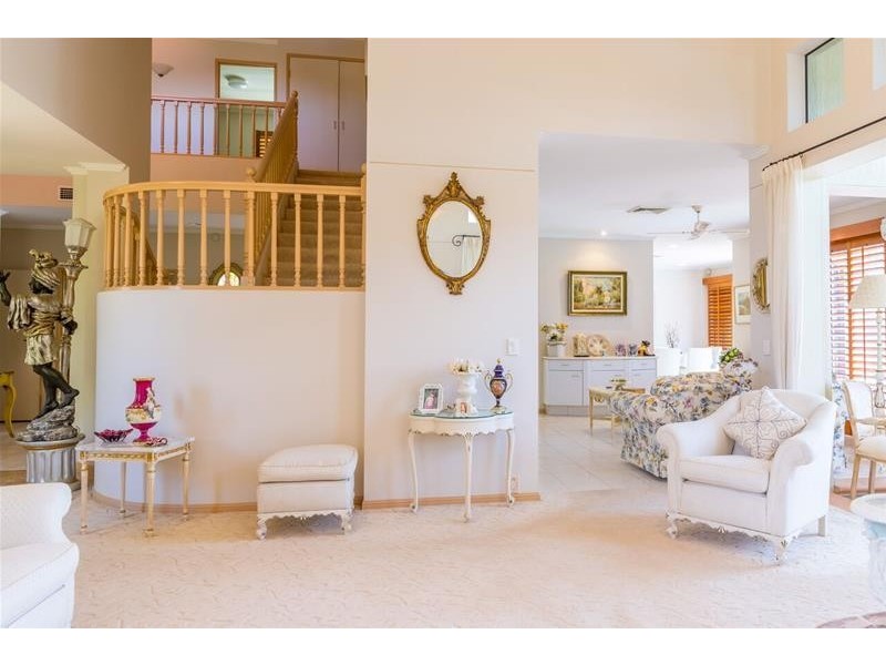 14a Buccaneer Court, Paradise Waters QLD 4217