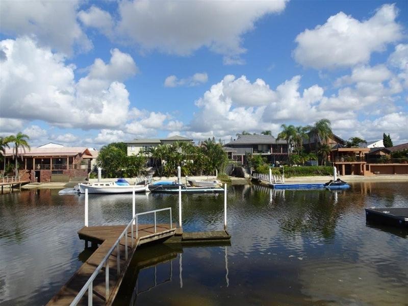 14a Buccaneer Court, Paradise Waters QLD 4217