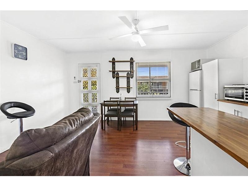 7/1 Sunrise Boulevard, Surfers Paradise QLD 4217