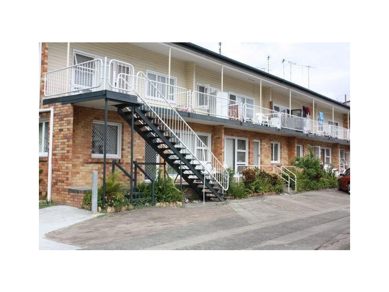 14 Leonard Avenue, Surfers Paradise QLD 4217