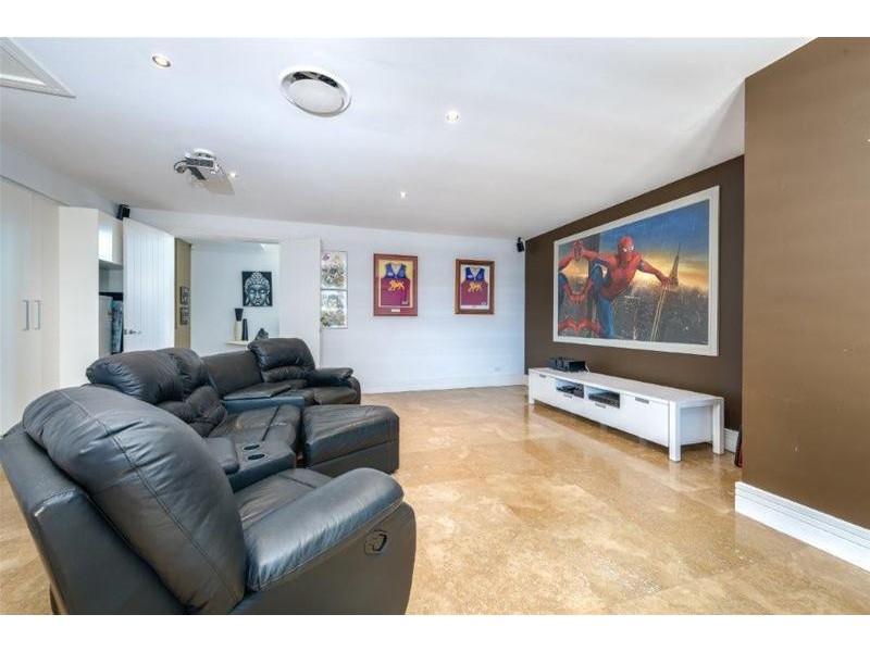 29 Rapallo Avenue, Isle Of Capri QLD 4217