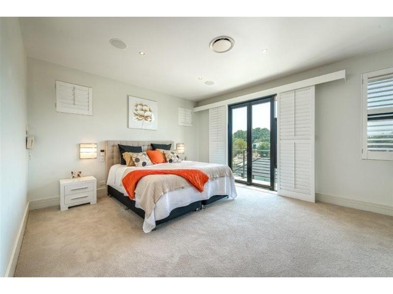 29 Rapallo Avenue, Isle Of Capri QLD 4217