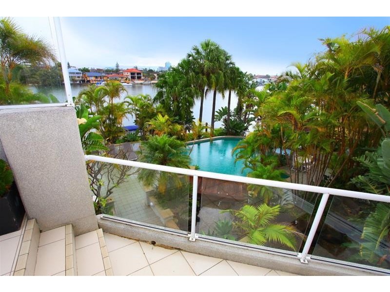 20 Riverview Parade ‘Solitaire Riverside’ Budds Beach, Surfers Paradise QLD 4217