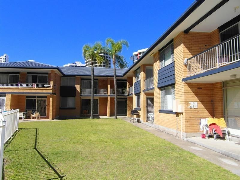 20 Vista Street “Elsinore”, Surfers Paradise QLD 4217