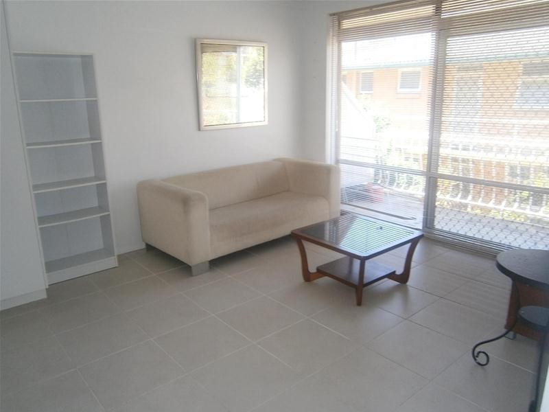 2/29a Peninsular Drive, Surfers Paradise QLD 4217