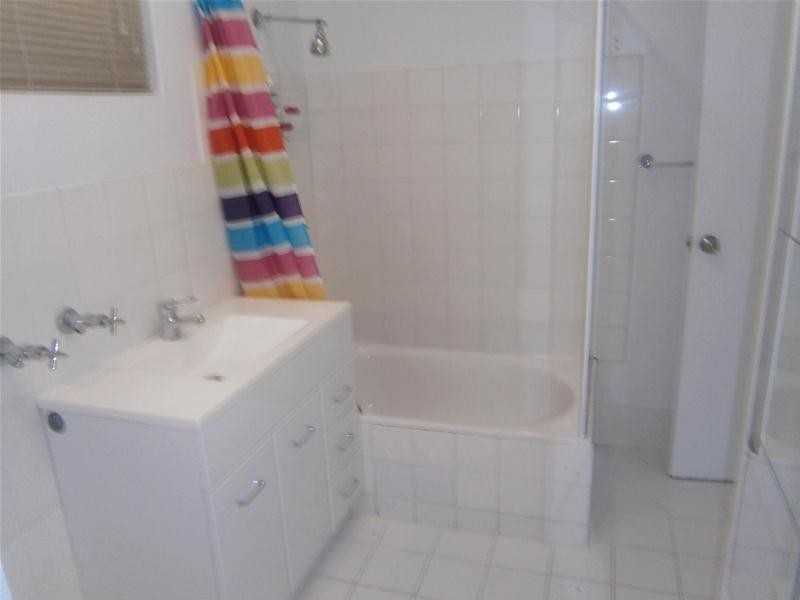 2/29a Peninsular Drive, Surfers Paradise QLD 4217