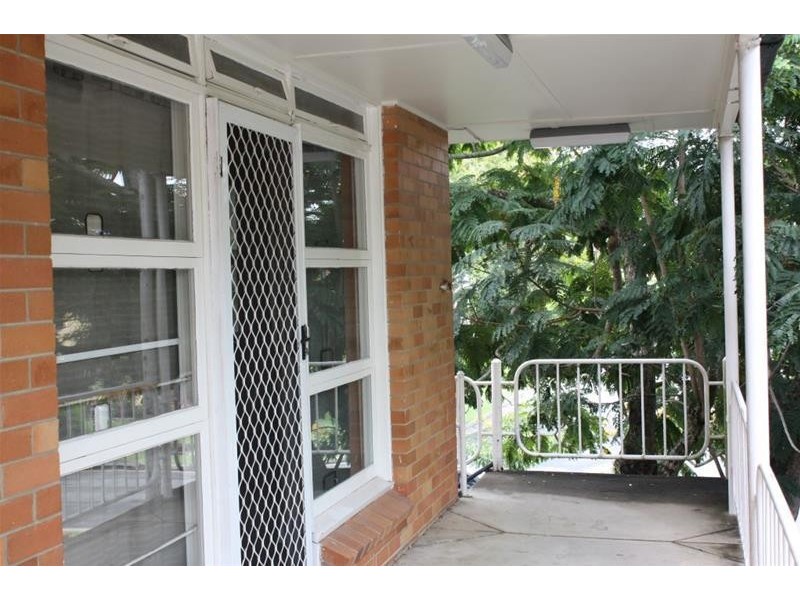 4/7 Leonard Avenue, Surfers Paradise QLD 4217