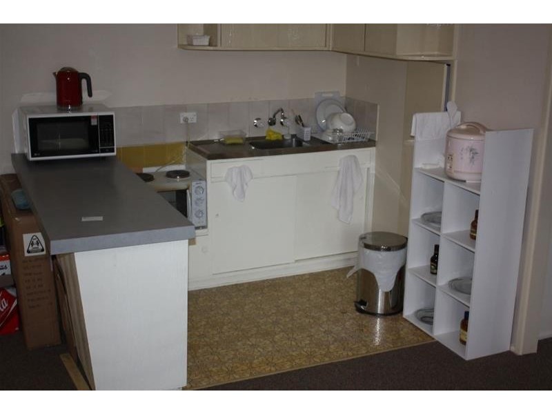 4/7 Leonard Avenue, Surfers Paradise QLD 4217