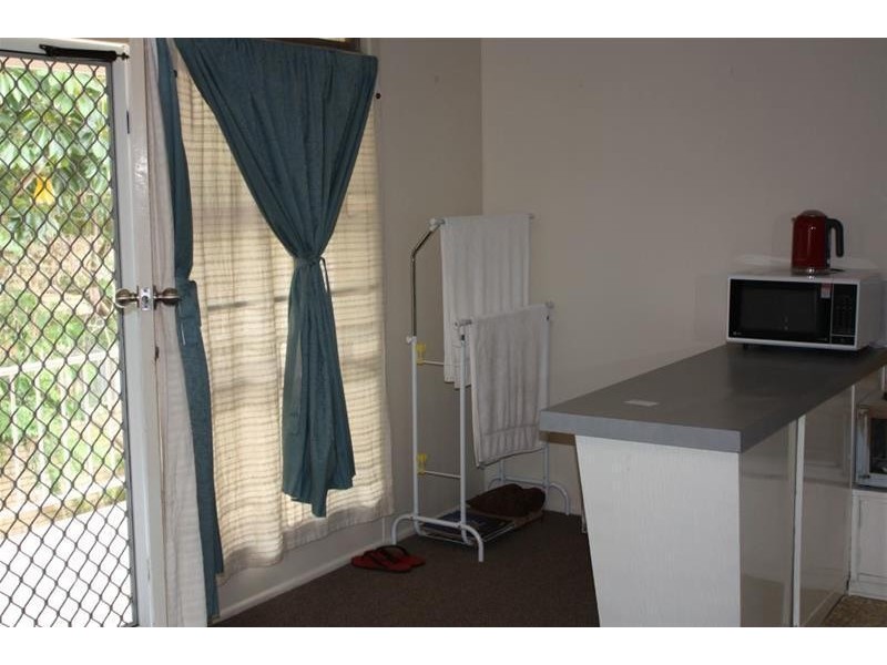 4/7 Leonard Avenue, Surfers Paradise QLD 4217