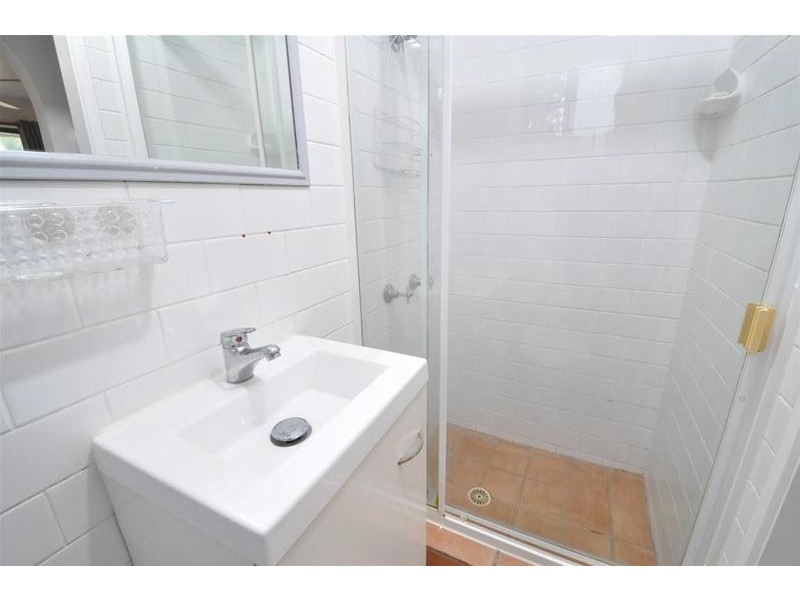 15 Numeralla Avenue, Ashmore QLD 4214