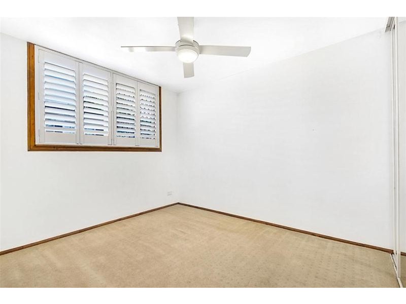 2/12 Leonard Avenue, Surfers Paradise QLD 4217