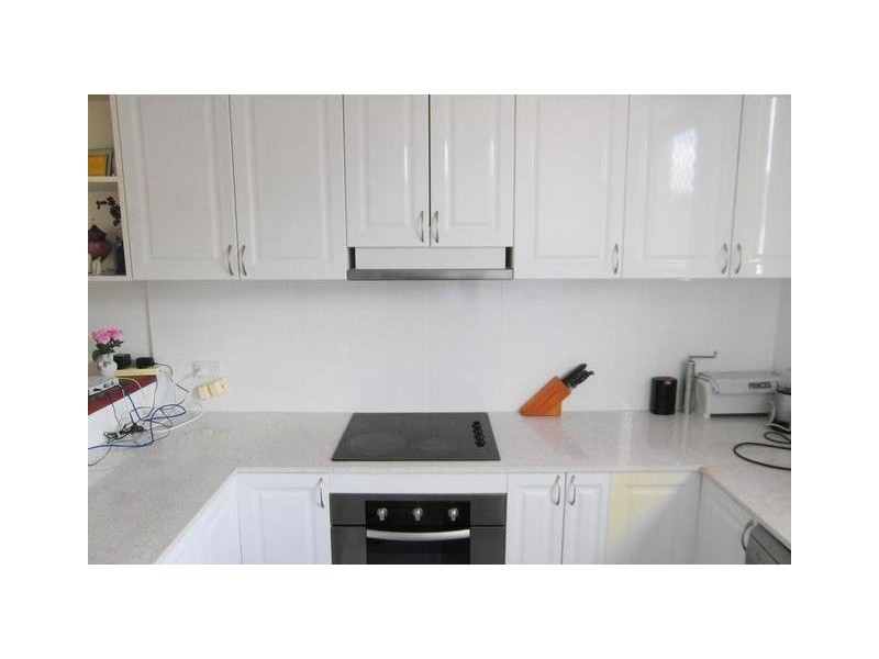 12 Leonard Avenue, Surfers Paradise QLD 4217