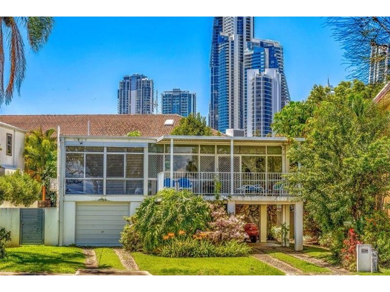 15 Sunset Boulevard, Surfers Paradise QLD 4217