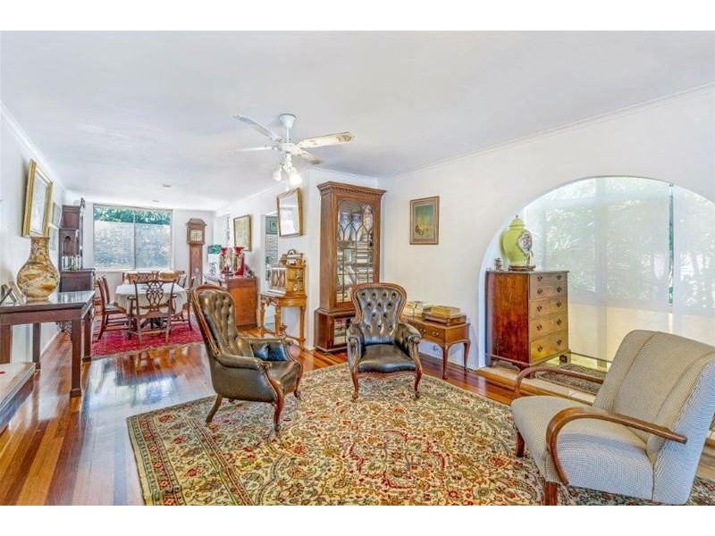 15 Sunset Boulevard, Surfers Paradise QLD 4217