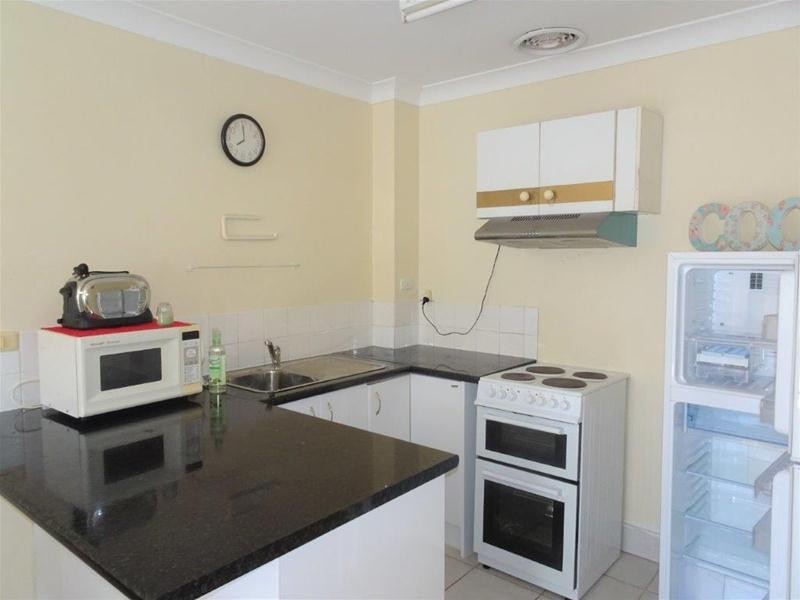 4/45 Burra Street, Surfers Paradise QLD 4217