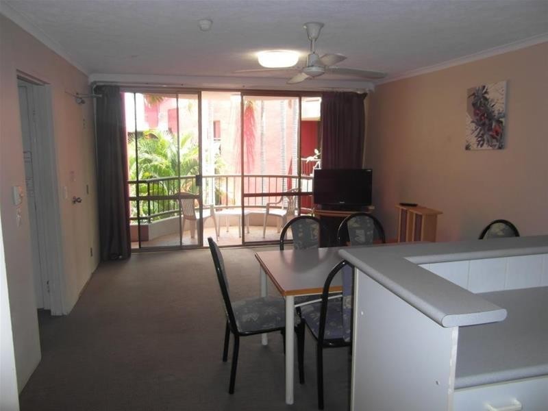 38 Enderley Avenue, Surfers Paradise QLD 4217