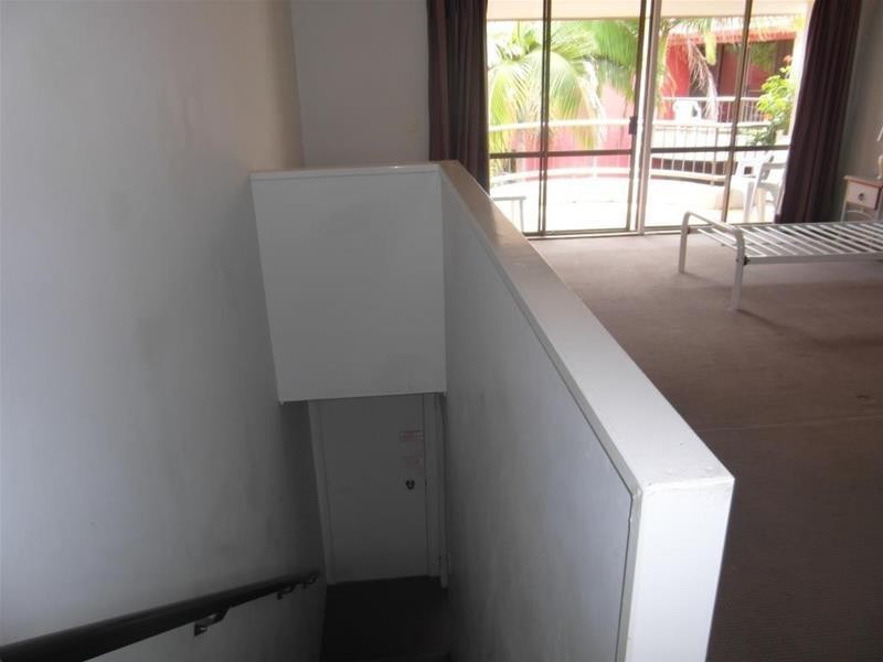 38 Enderley Avenue, Surfers Paradise QLD 4217