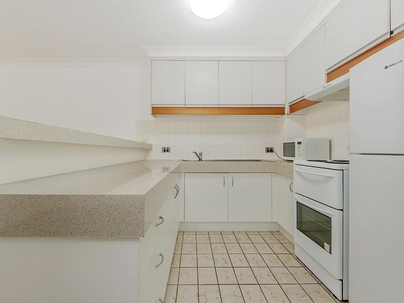 24 Hamilton Avenue “Copacabana”, Surfers Paradise QLD 4217