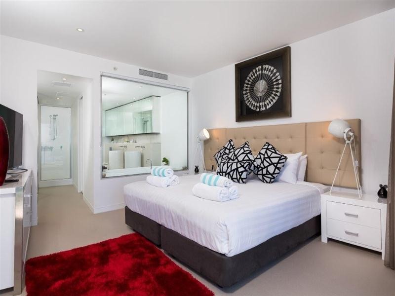 2003 /1 Oracle Boulevard, Broadbeach QLD 4218