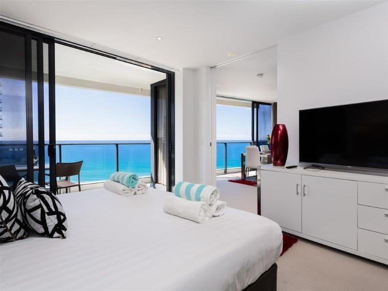 2003 /1 Oracle Boulevard, Broadbeach QLD 4218