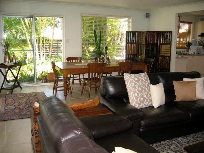 11 The Lido, Isle Of Capri QLD 4217