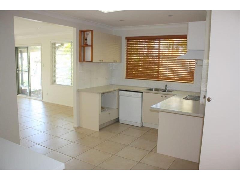11 The Lido, Isle Of Capri QLD 4217